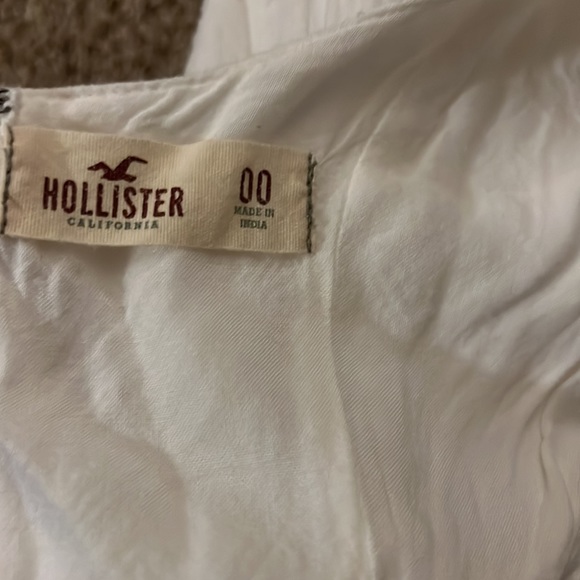 Hollister size 00 white sundress with beaded and embroidered details - Picture 3 of 3